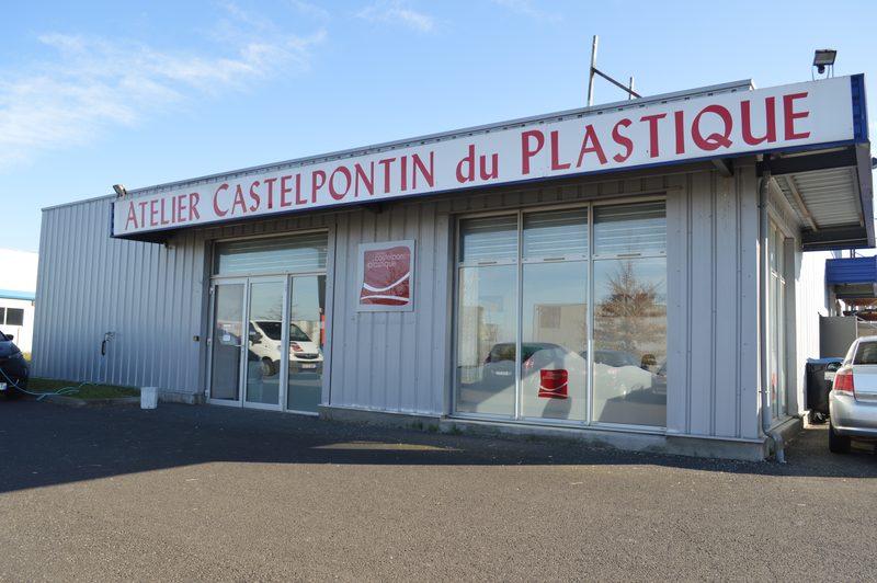 Façade de l'Atelier CastelPontin du Plastique à Pont-du-Château